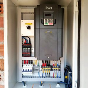 Lắp Tủ Điện Điều Khiển Cho Bơm Bằng Solar Mặt Trời