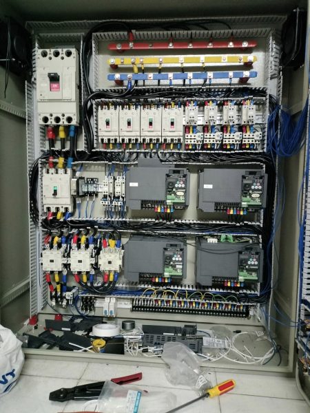 Nhà Sản Xuất Lắp Ráp Tủ Điện Công Nghiệp Uy Tín