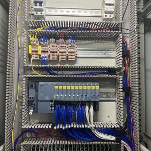 Lắp Ráp Thi Công Tủ Điện Điều Khiển Tự Động Hóa PLC HMI