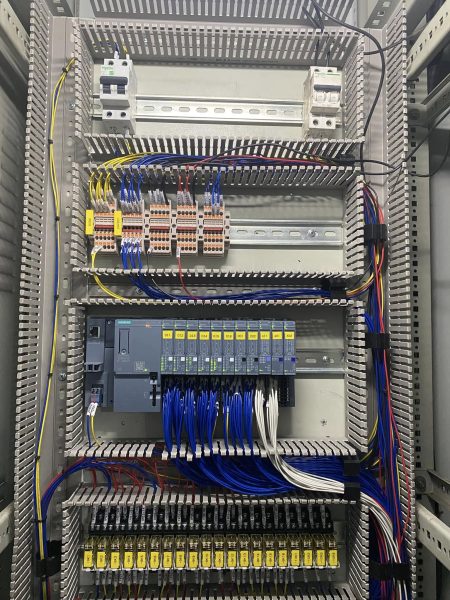 Lắp Ráp Thi Công Tủ Điện Điều Khiển Tự Động Hóa PLC HMI