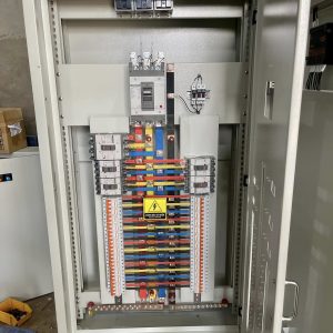 Lắp Đặt Tủ Điện Phân Phối Chuyên Nghiệp